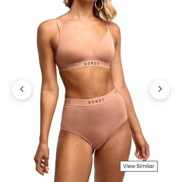 Bonds Originals Triangles Women's Bralette + Panty Set in Nude (Medium + Large) - Picture 2 of 9